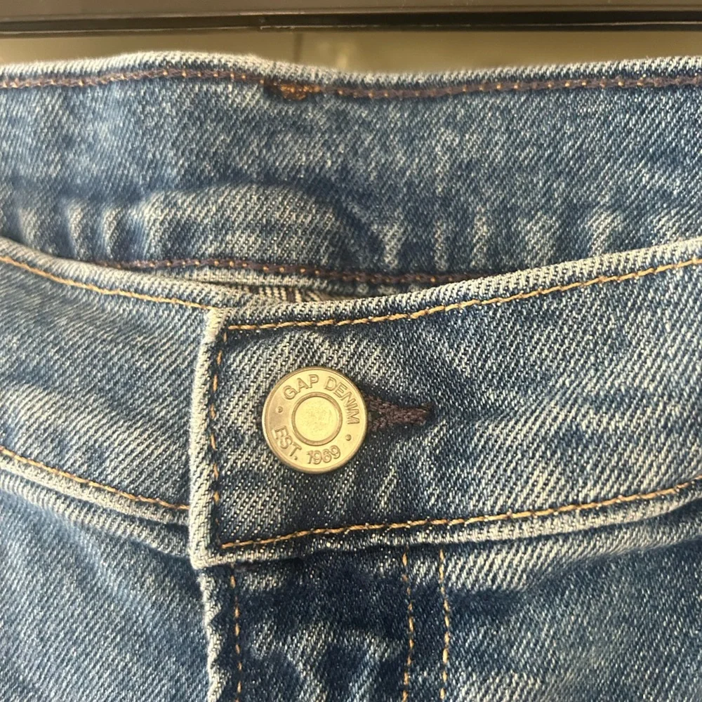 GAP High Rise Stride Ankle Jeans - Blue - Picture 4 of 7